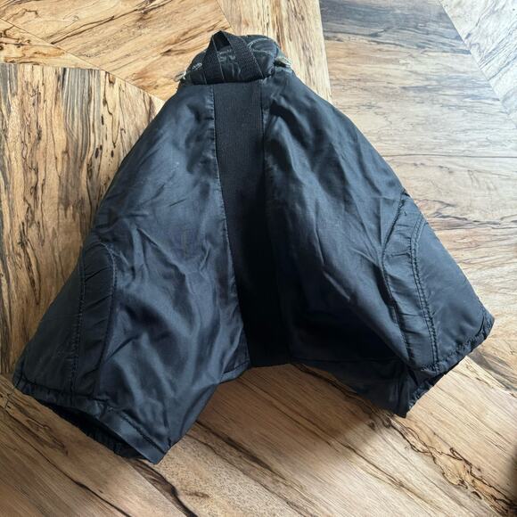 CCM Ice Hockey Pants in Black - Picture 4 of 4